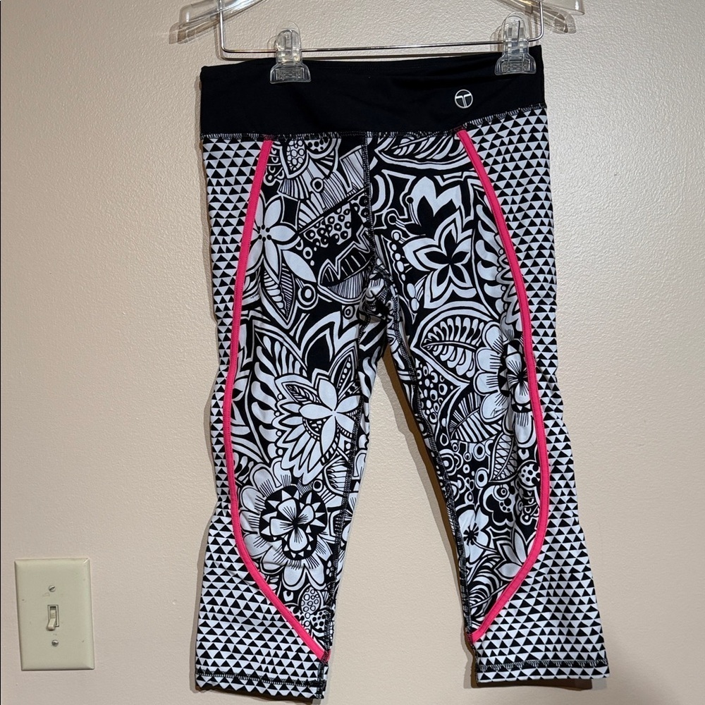 Trina Turk Floral Black and White capris with Pink Trim